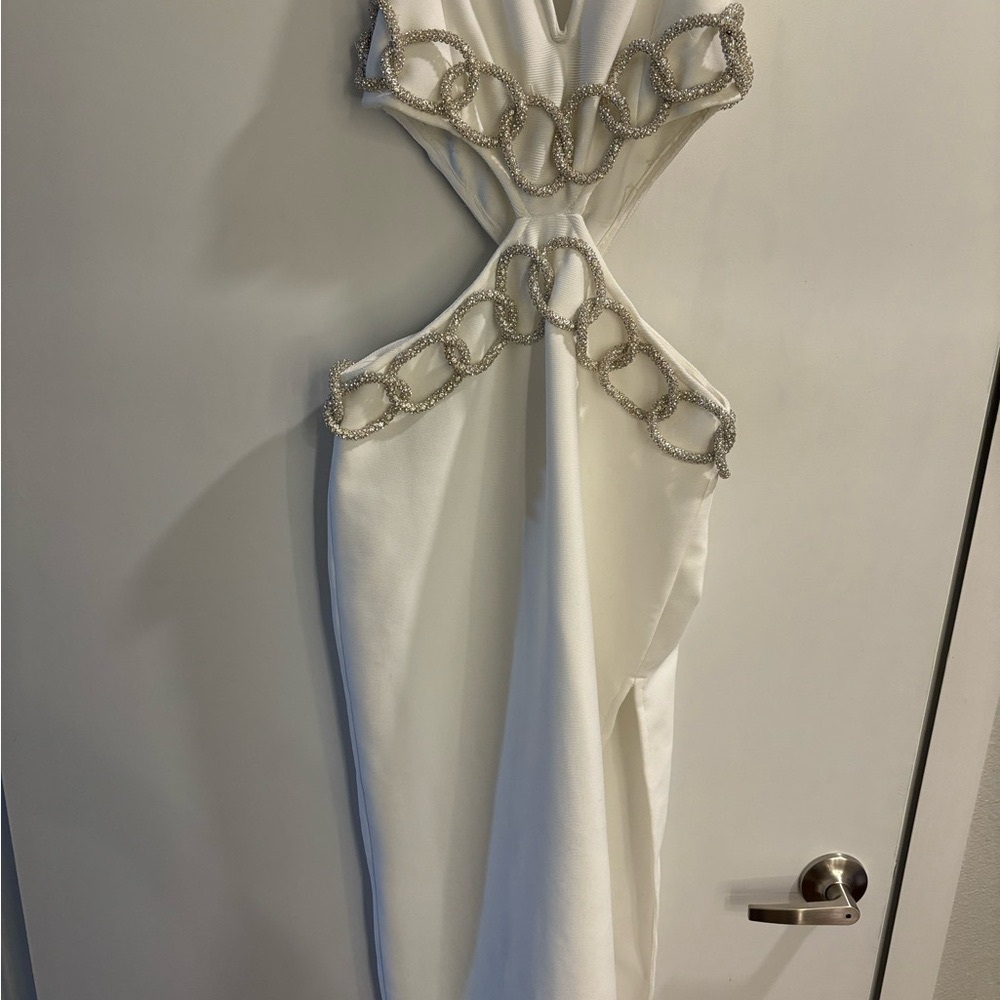 Elegant White Dress with Chain Detail